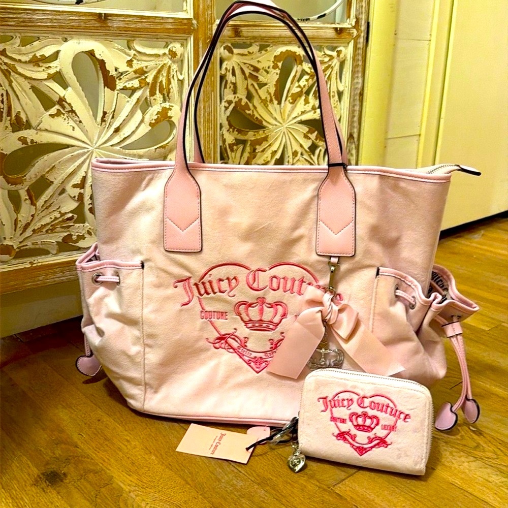Juicy Couture Light Pink Tote with Wallet